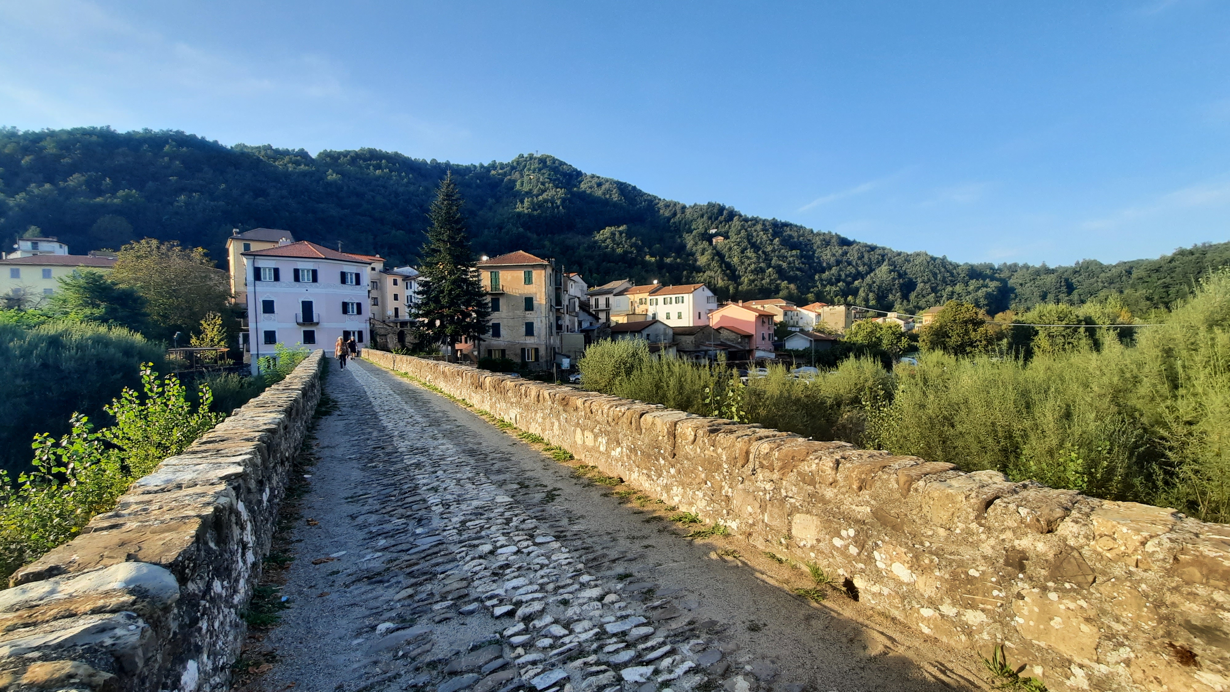 07 Montebruno_ antico ponte Doria 07 Montebruno_ antico ponte Doria