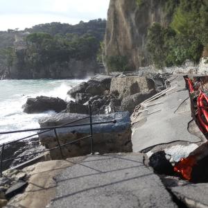 Crollo Sp 227 di Portofino: particolari del crollo (16)