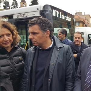 Nuovi autobus ATP: il sindaco di Rapallo Carlo Bagnasco, il presidente di ATP Enzo Sivori ed il consigliere delegato Franco Senarega 