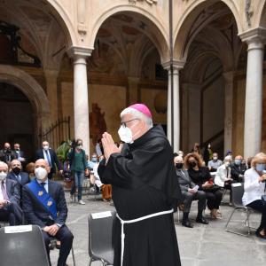 L'arcivescovo di Genova Marco Tasca
