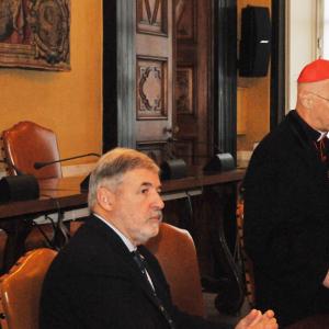 L'augurio ai dipendenti di CMGE, Il sindaco Marco Bucci ed il cardinale Angelo Bagnasco (3)