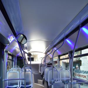 Innovazione e movimento: gli interni del bus elettrico 5