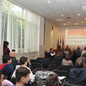 Incontro "Oltre il ponte - a scuola di legalità" 1 