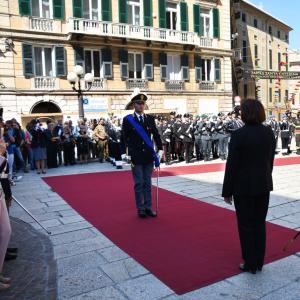 Il prefetto Fiamma Spena saluta le forze armate presenti 2
