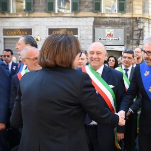 Il Prefetto Fiamma Spena saluta il consigliere metropolitano delegato Salvatore Muscatello