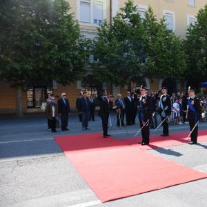 Il Comandante della Legione, Generale di Brigata Pietro Oresta saluta gli schieramenti 3 