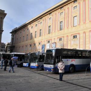 2 Atp green, presentazione nuovi bus in piazza De Ferrari