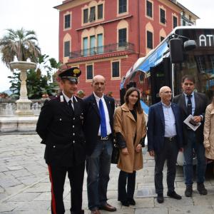 Foto di gruppo delle autorità presenti 1