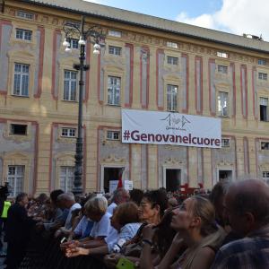 Genova nel cuore, i genovesi in Piazza De Ferrari (7)
