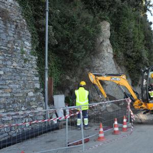 SP 227 di Portofino: lavori di riempimento delle voragini create dalla mareggiata (6)