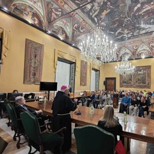 Monsignor Marco Tasca incontra i dipendenti della Città Metropolitana di Genova