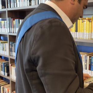 Inaugurazione biblioteca: la visita alla biblioteca, il consigliere delegato di CMGE Franco Senarega 3