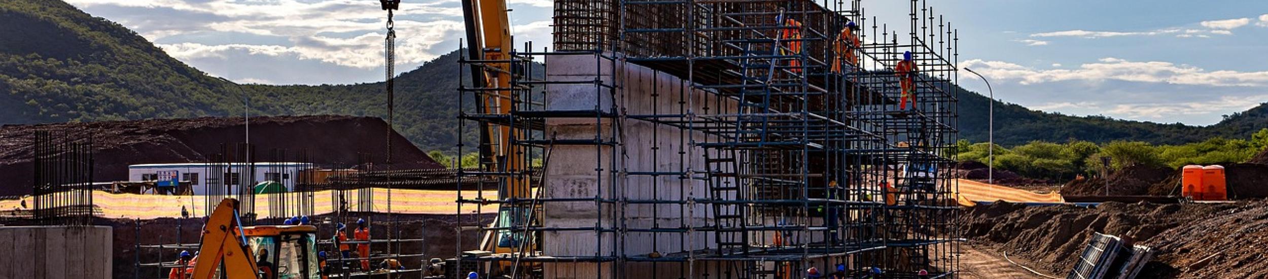 costruzione di una infrastruttura in cemento armato