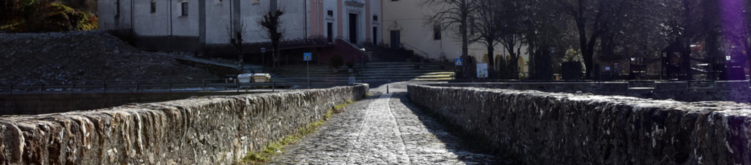 Ponte e Chiesa di Montebruno