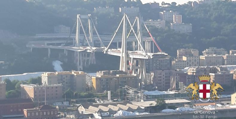 La demolizione del Ponte Morandi
