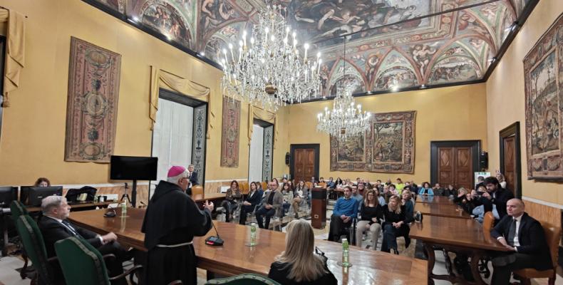 Monsignor Marco Tasca incontra i dipendenti della Città Metropolitana di Genova