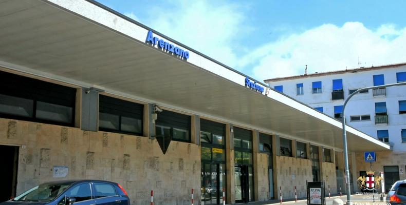 Arenzano, stazione ferroviaria 