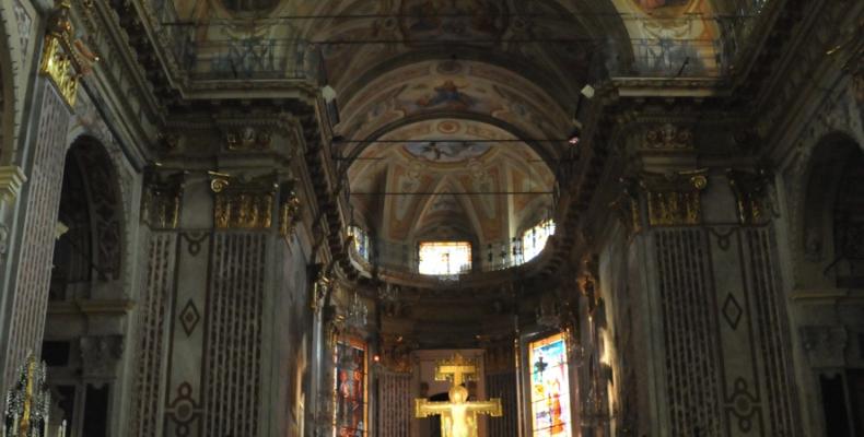 Moneglia, interno della chiesa di Santa Croce