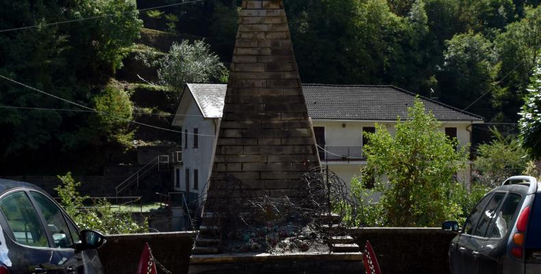 Orero, Frazione Isolona, monumento ai caduti