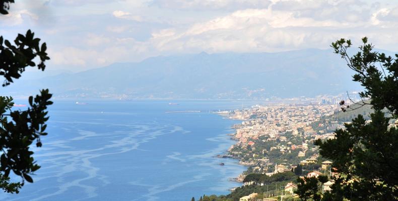 Santa Apollinare, veduta di Genova