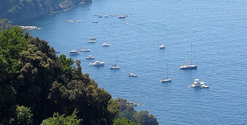 Punta Chiappa, panorama e barche