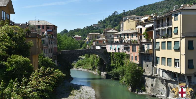 Cicagna, ponte vecchio, vista