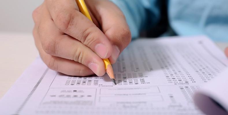 Bando per l’ammissione all’esame per il conseguimento dell’attestato di idoneità professionale all’esercizio dell’attività di consulente per la circolazione dei mezzi di trasporto (L. 264/1991) Bando per l’ammissione all’esame per il conseguimento dell’attestato di idoneità professionale all’esercizio dell’attività di consulente per la circolazione dei mezzi di trasporto (L. 264/1991)