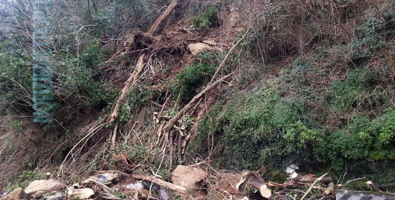 News: Rondanina, frana sulla sp 15 del brugneto, si passa a senso unico alternato