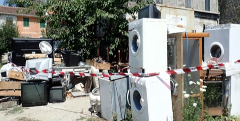 rifiuti_discarica_abusiva-01