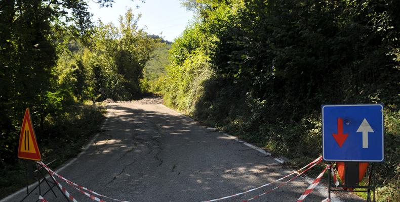 strada chiusa