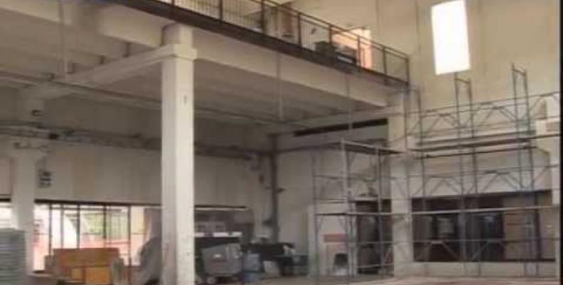 Lavori per la nuova succursale dell'Istituto Marsano a Calvari nei locali del Palaexpo