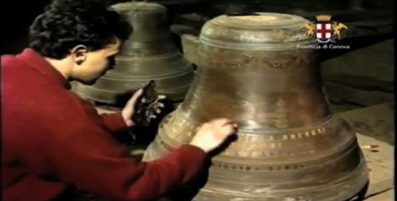Documentario sull'antica fonderia di campane Picasso & Figlio di Avegno. 