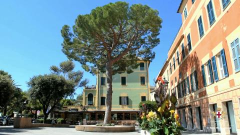 Arenzano, Piazza Giuseppe Mazzini