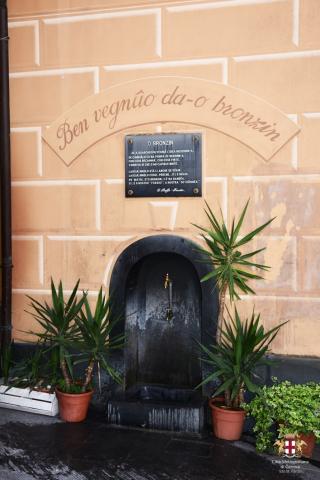 Lavagna, la fontana da-o Bronzin