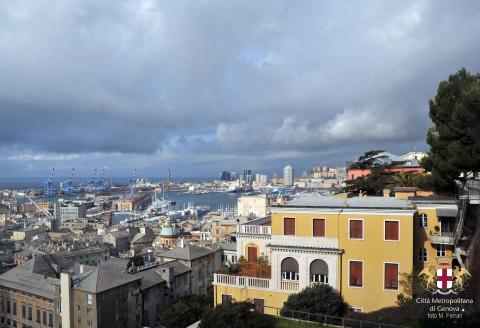 Genova, Panorama da Castelletto