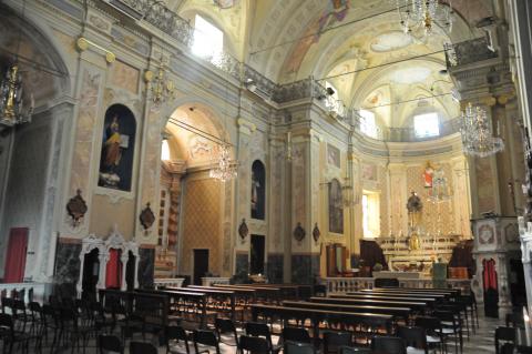 Savignone, Chiesa interno