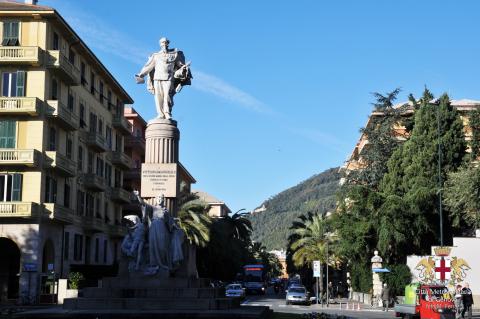 Chiavari, vista Piazza NS dell'Orto