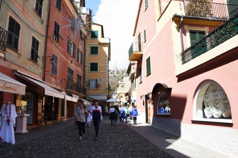 Portofino, Negozi in Via Roma