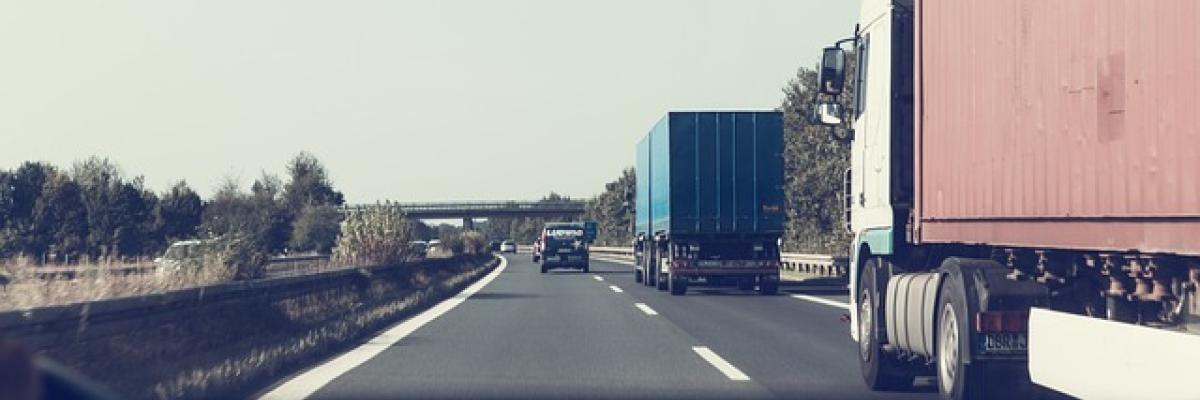 Immagine decorativa traffico su autostrada